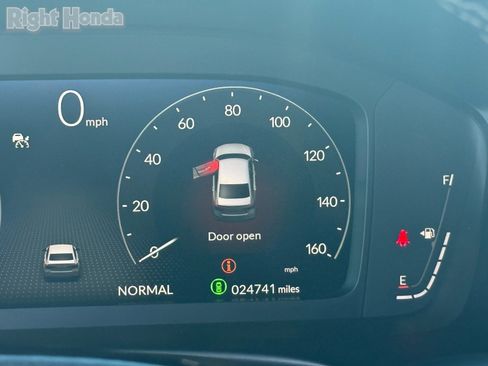 Used 2024 Honda Civic Touring image 19