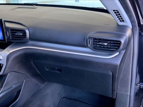 Used 2022 Ford Explorer XLT w/ Class IV Trailer Tow Package image 18