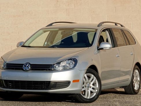 Used 2010 Volkswagen Jetta TDI FWD image 47