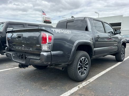 Used 2021 Toyota Tacoma TRD Sport AWD/4WD image 3
