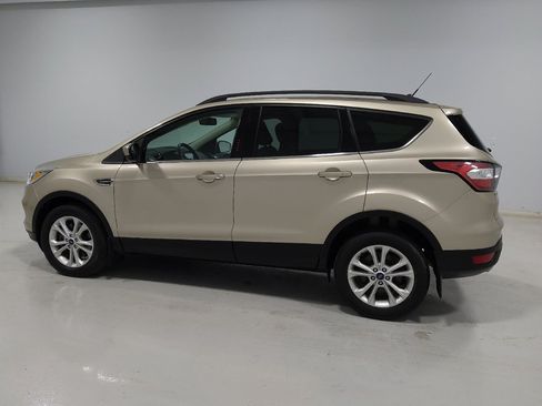 Used 2018 Ford Escape SEL AWD/4WD image 3
