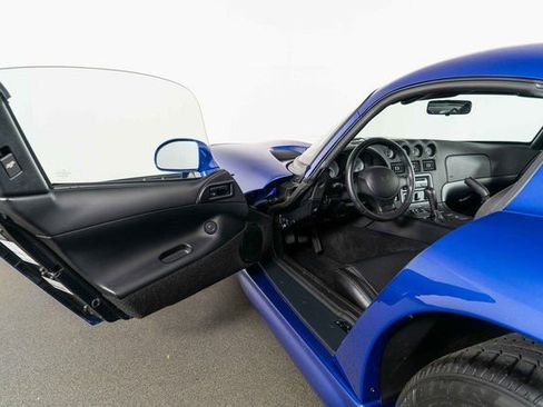 Used 1996 Dodge Viper GTS image 14