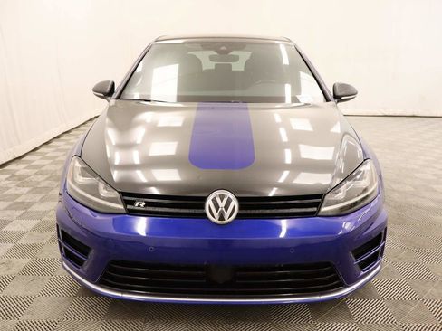 Used 2017 Volkswagen Golf R 4-Door image 4
