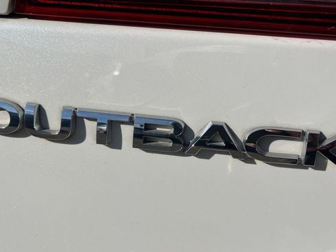 Used 2019 Subaru Outback 2.5i Limited image 28