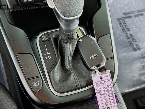 Used 2020 Kia Soul LX FWD image 23