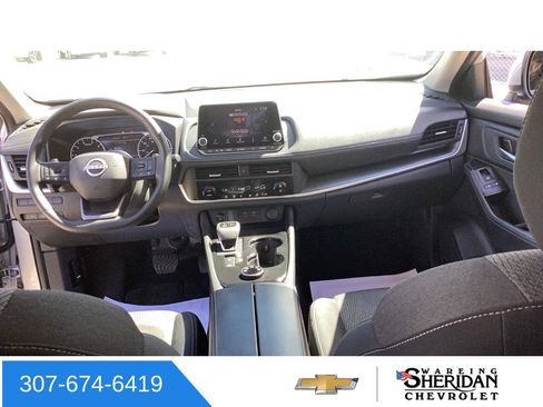 Used 2025 Nissan Rogue SV AWD/4WD image 9