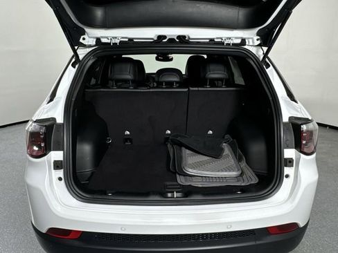 Used 2024 Jeep Compass Limited image 33