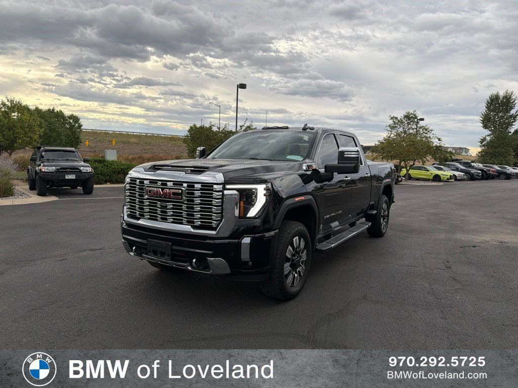 Used 2024 GMC Sierra 2500 Denali w/ Denali Reserve Package AWD/4WD image 1
