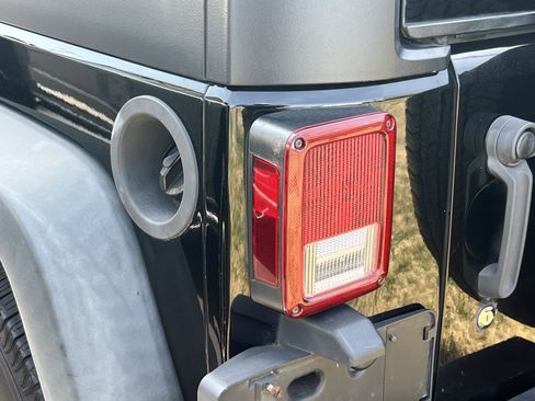 Used 2012 Jeep Wrangler Sport image 33