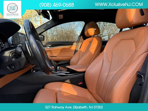 Used 2018 BMW 540i xDrive w/ Premium Package AWD/4WD image 8
