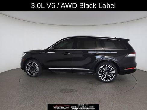 Used 2023 Lincoln Aviator Black Label AWD/4WD image 8