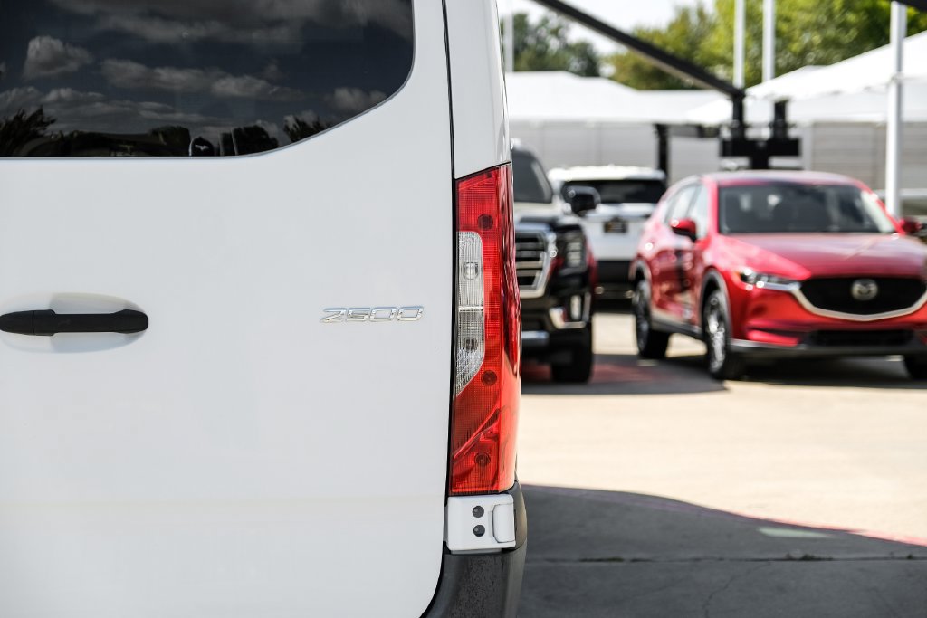 Used 2019 Mercedes-Benz Sprinter 170 w/ Driver Convenience Package image 43