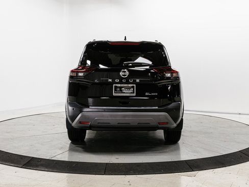 Used 2021 Nissan Rogue SL w/ Premium Package image 22