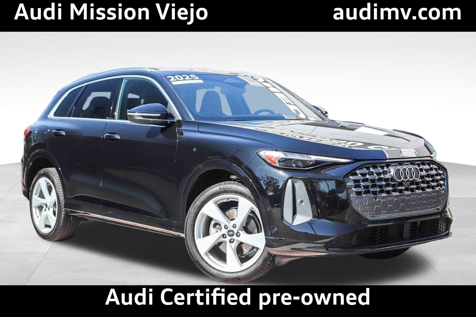 Certified 2025 Audi Q5 Premium Plus w/ Premium Plus AWD/4WD image 1