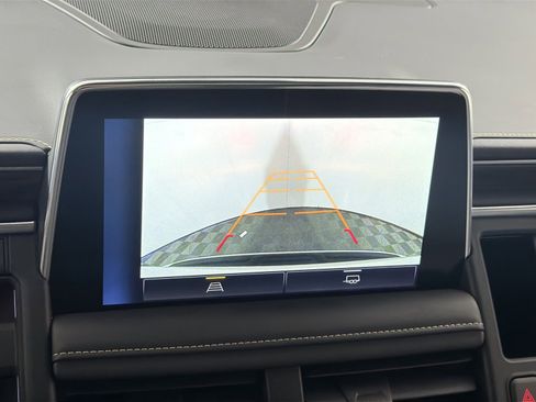 Used 2023 Chevrolet Tahoe Premier image 19