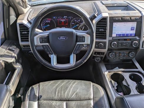 Used 2020 Ford F350 Lariat image 11
