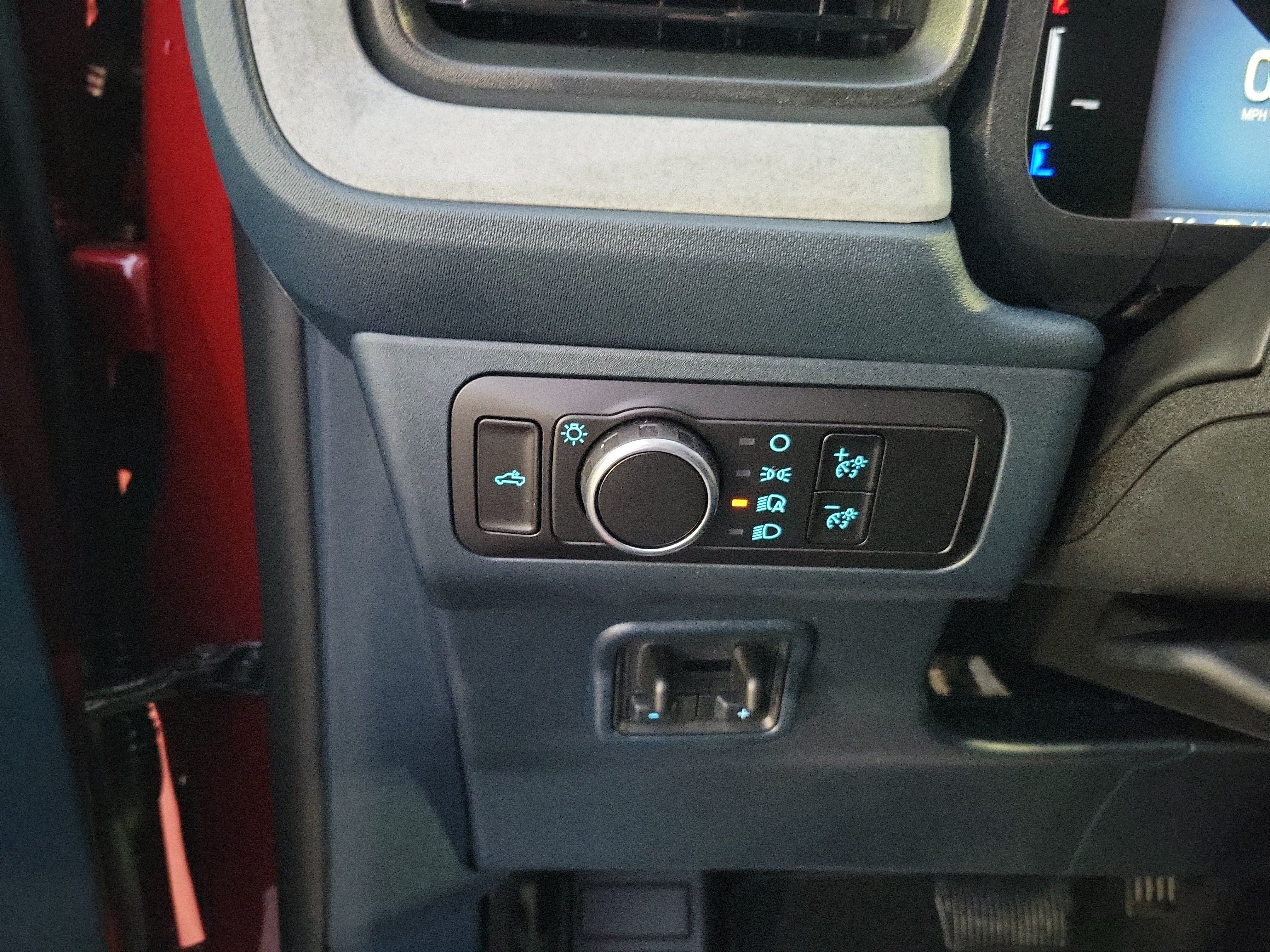 Used 2025 Ford Maverick XLT w/ XLT Luxury Package AWD/4WD image 17