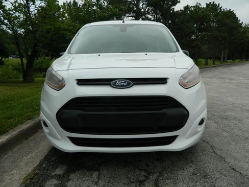Used 2018 Ford Transit Connect XLT FWD image 2