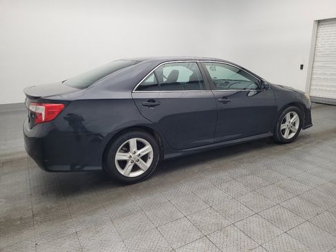 Used 2014 Toyota Camry SE image 10