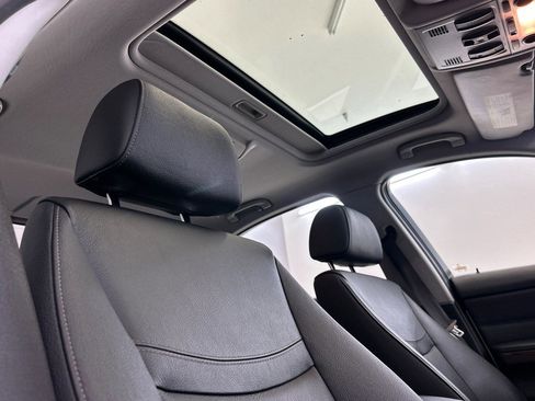 Used 2011 BMW 335d Sedan image 24