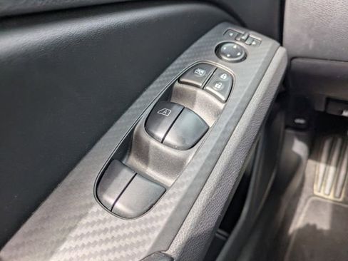 Used 2024 Nissan Altima 2.5 SV image 23