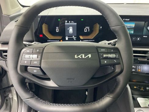 New 2026 Kia Sportage EX w/ EX Panorama Roof Package FWD image 11
