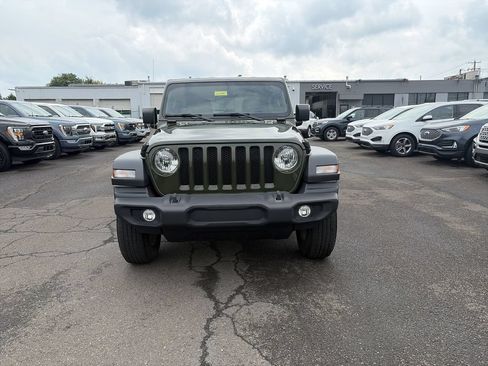 Used 2023 Jeep Wrangler Unlimited Sport AWD/4WD image 8