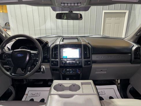 Used 2019 Ford F250 XL w/ STX Appearance Package AWD/4WD image 17