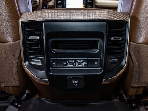 Used 2024 RAM 3500 Limited w/ Towing Technology Group image 22