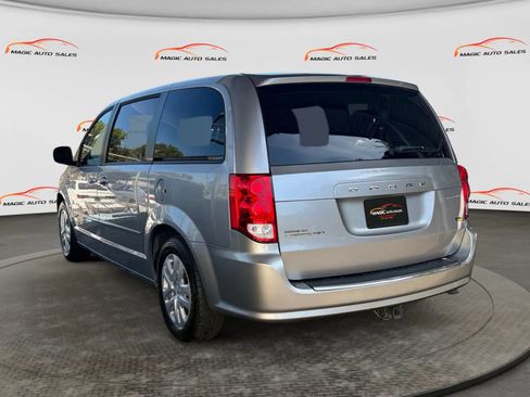 Used 2016 Dodge Grand Caravan SE w/ Quick Order Package 29E SE FWD image 8