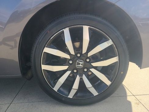 Used 2015 Honda Civic EX-L image 11