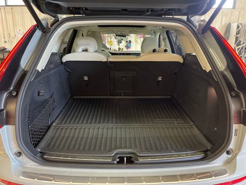 Certified 2025 Volvo XC60 T8 Ultra w/ Protection Package Premier AWD/4WD image 22