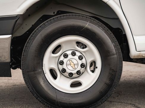 New 2025 Chevrolet Express 3500 w/ Power Convenience Package image 41