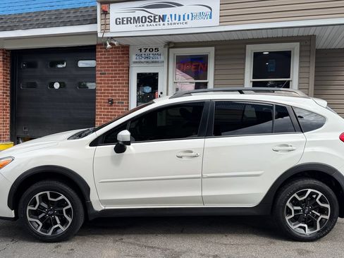 Used 2016 Subaru Crosstrek 2.0i Premium AWD/4WD image 2