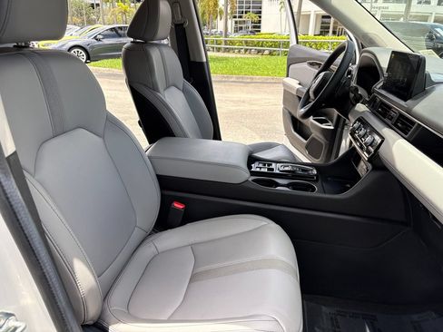 Used 2025 Honda Pilot EX-L image 21