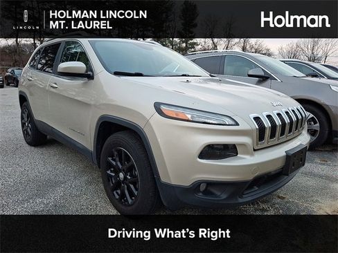 Used 2015 Jeep Cherokee Latitude w/ Comfort/Convenience Group image 1