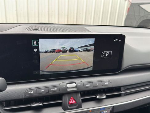 Used 2025 Kia K4 FWD image 6