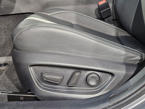 Certified 2025 Toyota Camry SE FWD image 23