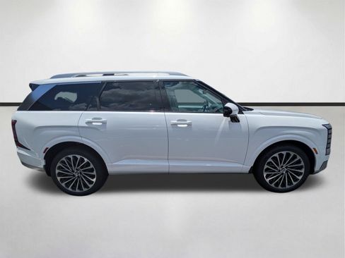 New 2026 Hyundai Palisade Calligraphy FWD image 3