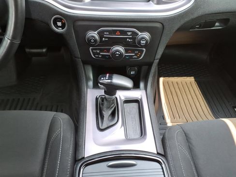 Used 2019 Dodge Charger SXT w/ Blacktop Package RWD image 25