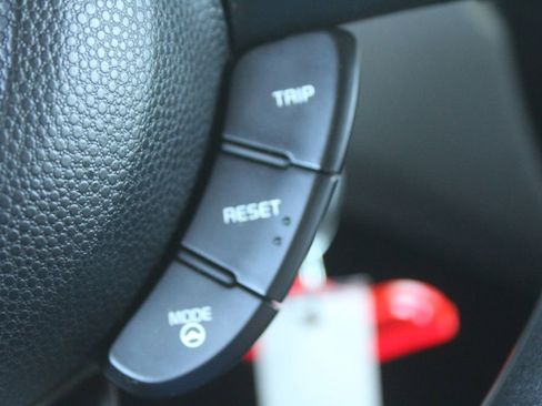 Used 2014 Kia Soul FWD image 30