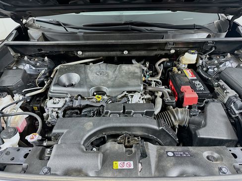 Used 2019 Toyota RAV4 XLE image 32