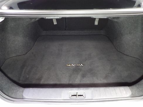 Used 2022 Nissan Sentra SV w/ Trunk Package FWD image 7
