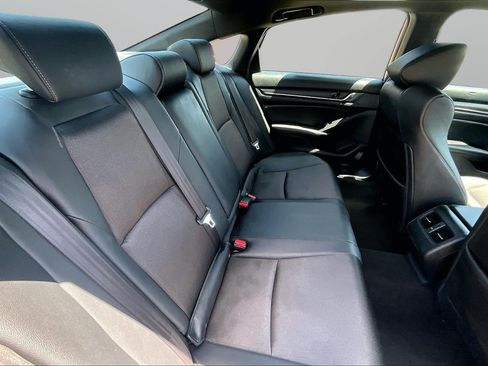 Used 2019 Honda Accord Sport image 17