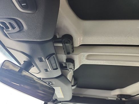 Used 2020 Jeep Gladiator Overland w/ Popular Equipment Package image 12