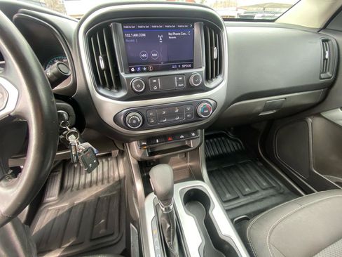 Used 2022 Chevrolet Colorado LT w/ Fleet Safety Package image 25