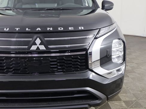 New 2026 Mitsubishi Outlander ES AWD/4WD image 15