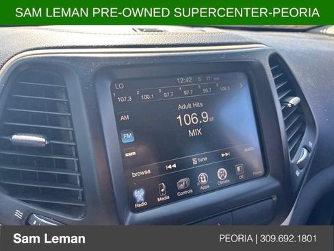 Used 2016 Jeep Cherokee Latitude w/ Comfort/Convenience Group AWD/4WD image 6