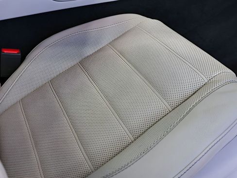 Used 2022 Mercedes-Benz GLS 450 4MATIC image 74