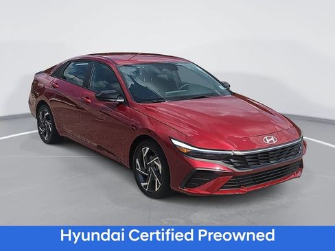 Certified 2025 Hyundai Elantra SEL FWD image 3